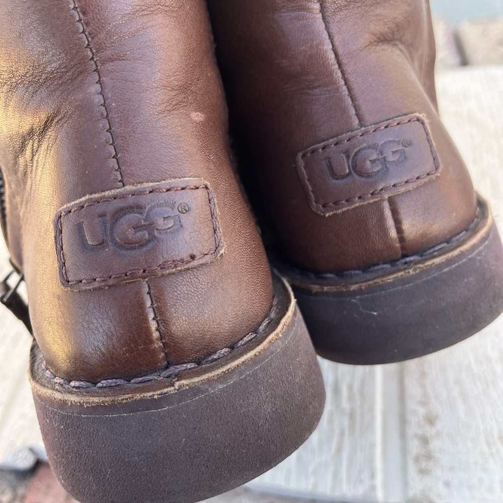 UGG Rea Brown Leather Booties size 9 - Picture 13 of 15
